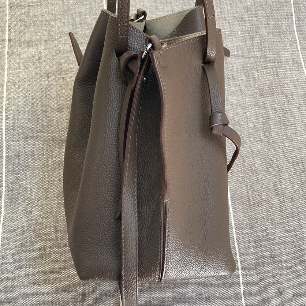 Max Mara Weekend beautiful brown leather bag. NWOT. - Picture 11 of 17